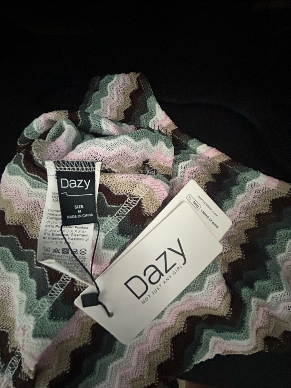 Dazy Sleeveless Zigzag Knit Midi Dress | Size M - Picture 5 of 6
